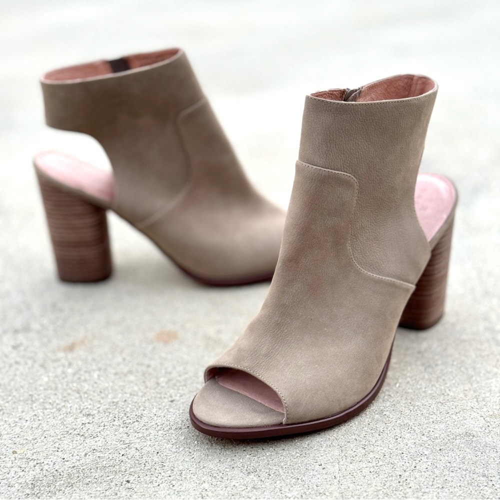 CASLON ankle boots peep toe TAN leather booties block HEELS chunky NEW western - Picture 2 of 9